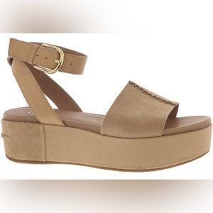 UGG Chapala tan‎ suede platform sandals. Strappy ankle. Women size 12. NWOT